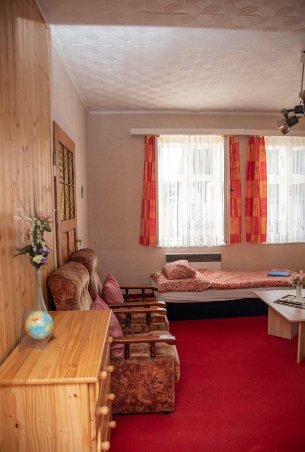 Apartmany U Kocoura Pod Klinovcem Kovarska Екстер'єр фото